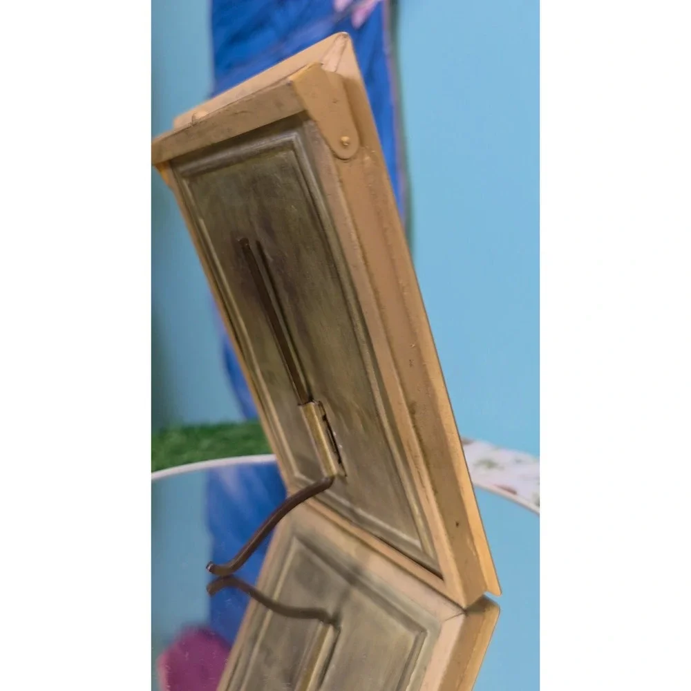Antique Ivy Leaves Easel Gilt  Metal Photo Frame with Patent Number
